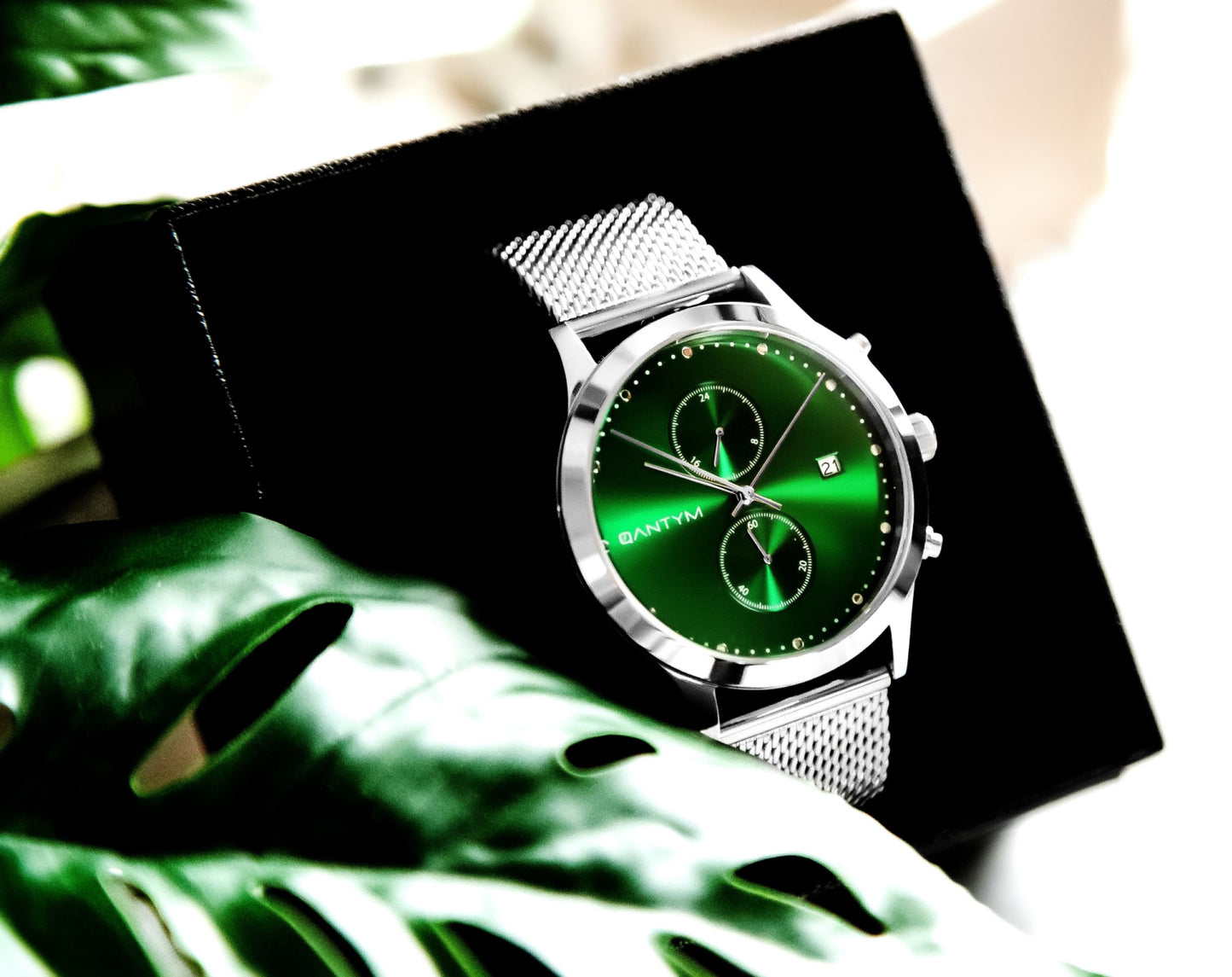 EMERALD ENIGMA | 43MM